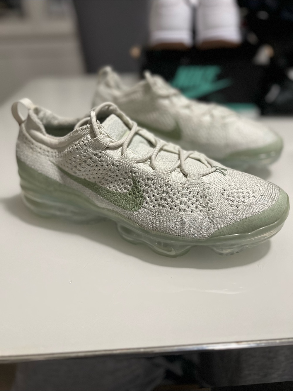 NIKE VAPORMAX MEN SZ 10